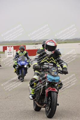 media/Nov-29-2025-TrackDaz (Sat) [[10ae2d9bce]]/Around the Pits/